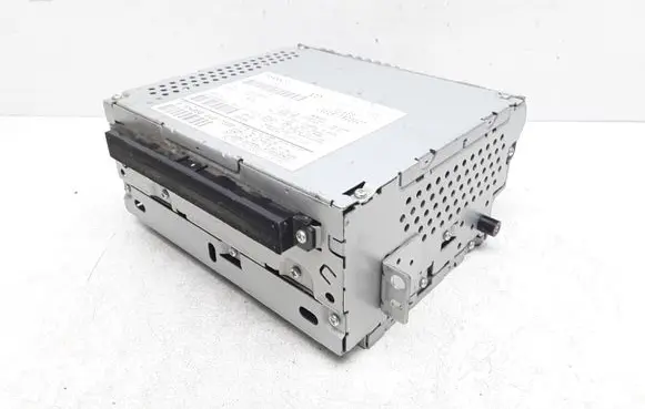 Volvo V70 Radio/CD/DVD/GPS head unit 31260540 31260543 7G9N18C815BB