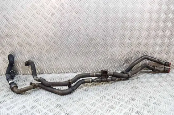 Peugeot 208 Engine coolant pipe/hose 9829834180