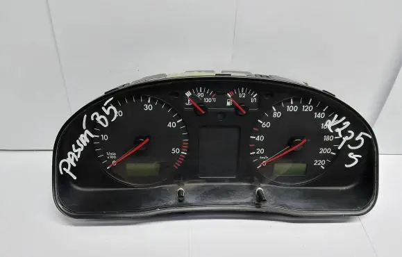 Volkswagen PASSAT B5 Speedometer (instrument cluster) 3B1919860C