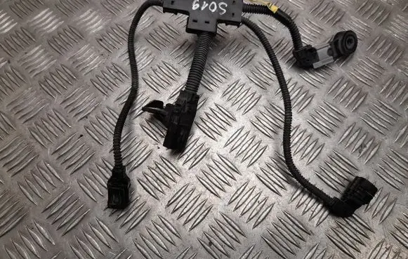Toyota RAV 4 (XA50) Engine installation wiring loom 8221933141
