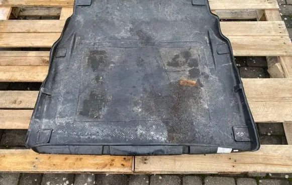 Mercedes-Benz E W212 Rubber trunk/boot mat liner 192715