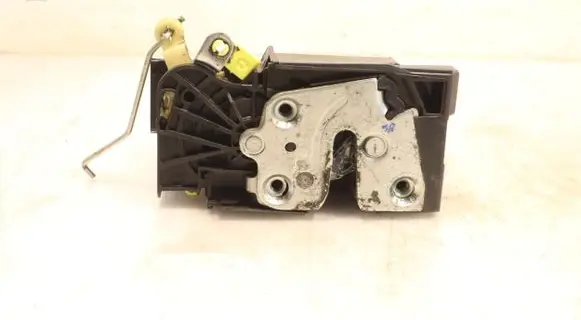 Dacia Logan II Front door lock 