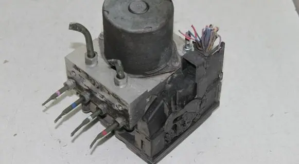 Toyota Avensis T270 ABS Pump 4454005120