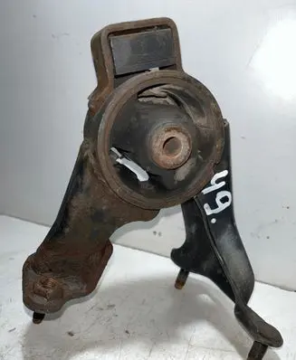 Toyota Corolla E120 E130 Engine mount bracket 1237127020