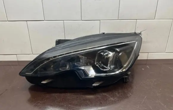 Peugeot 308 Headlight/headlamp 9800546480 030128763103