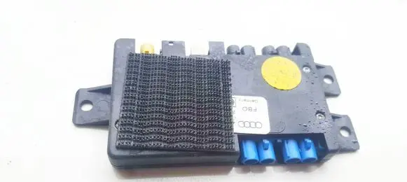 Audi A6 S6 C5 4B Antenna control unit 