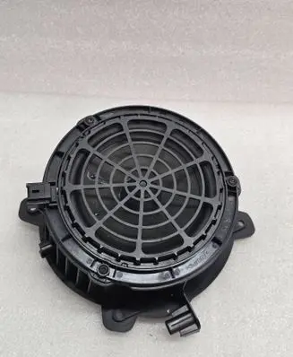 Peugeot 2008 II Front door speaker 9818747880