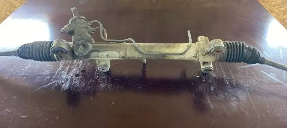 Toyota Avensis Verso Steering rack CM7
