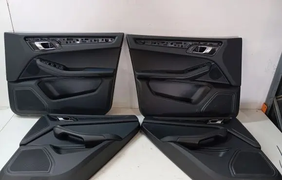 Porsche Macan (95B) Door card panel trim set 95B867212