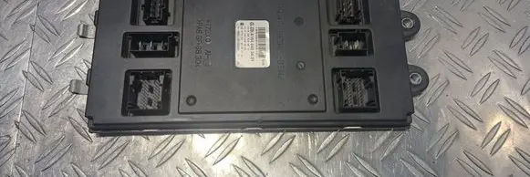 Mercedes-Benz ML W164 Fuse box set A1645402401 A1644423200 A1645452216