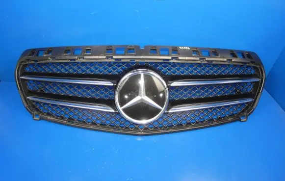 Mercedes-Benz A W176 Front bumper upper radiator grill A1768880260 11279981 280300005