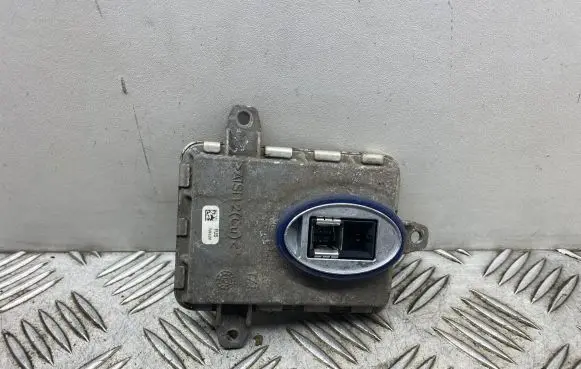 BMW 3 F30 F35 F31 Headlight ballast module Xenon 7296090 130732931700