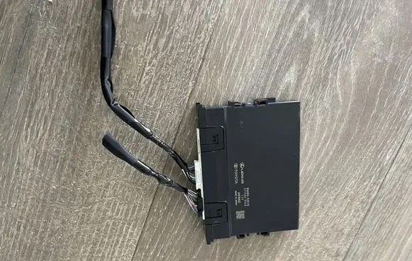 Toyota bZ4X Other devices 886B042010