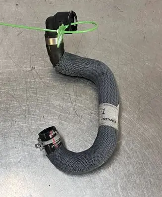 Engine coolant pipe/hose