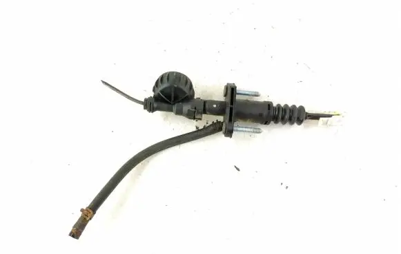 Saab 9-3 Ver2 Clutch master cylinder 24412670 GM24412670