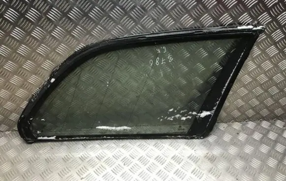 BMW 5 E39 Rear side window