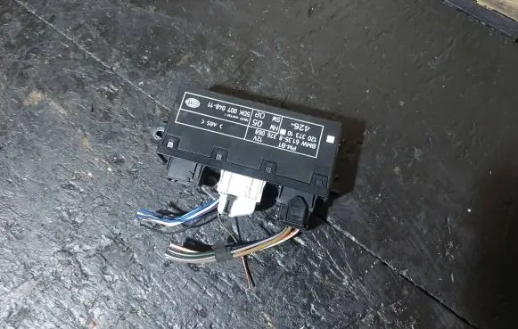 BMW 7 E38 Comfort/convenience module 8376068 61358376068