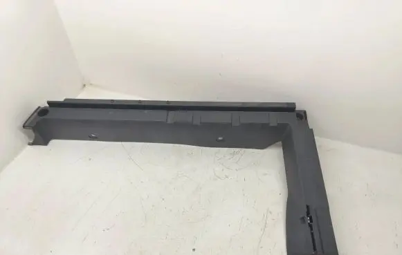 Volkswagen PASSAT B6 Spare wheel section trim 3C9864511C
