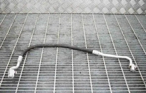 Ford Kuga II Air conditioning (A/C) pipe/hose