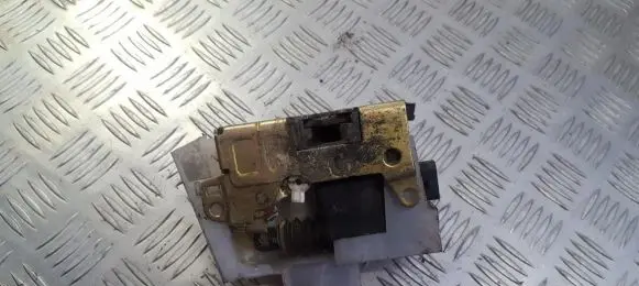 Renault Scenic I Front door lock