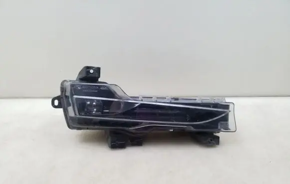 Tesla Model 3 Front fog light 107739600D