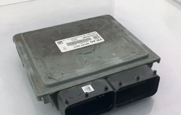 Volkswagen Jetta VI Engine control unit/module 06K907425C 5WP4950202