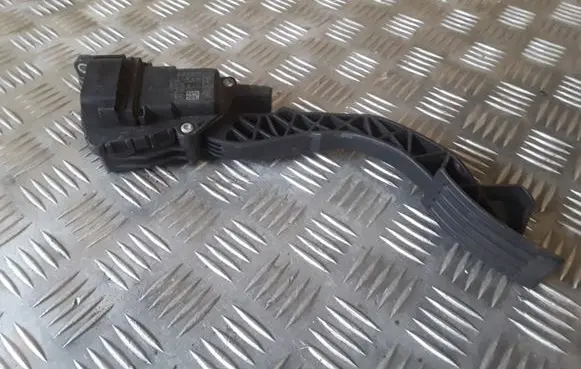 Ford Focus Accelerator throttle pedal 4M519F836BK 6PV00864134