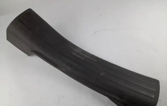 Jeep Cherokee Rear sill trim cover 1UD22DX9AC