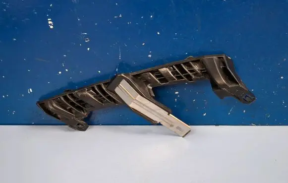 BMW 1 F40 Headlight/headlamp mounting bracket 63119482807