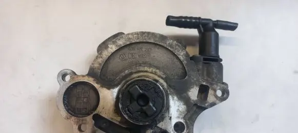 Skoda Superb B6 (3T) Vacuum pump 03L145207