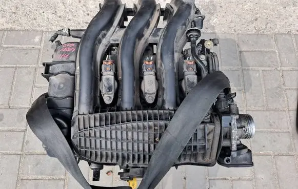 Peugeot 208 I Engine HM01 10B215