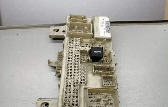Ford Focus C-MAX Fuse module 4M5T14A073DF