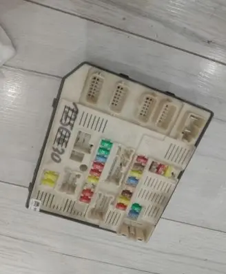 Renault Megane III BSM Control unit 284B68372R