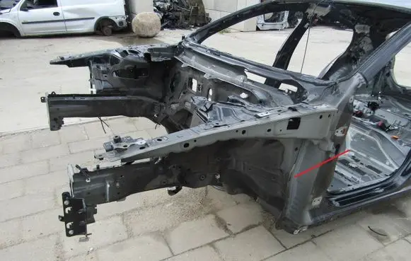 Mazda 3 Front side member 