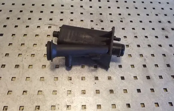 Renault Scenic I Oil breather separator 7700115060