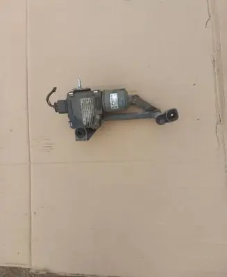 Volkswagen Touran I Front wiper linkage and motor 1T0955023C 1T0955119A