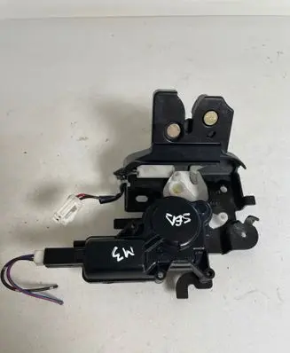 Mazda 3 I Tailgate/trunk/boot lock/catch/latch B6724