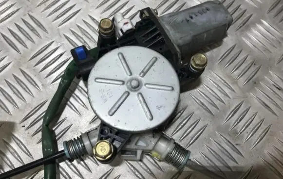 Honda CR-V Rear door window regulator motor