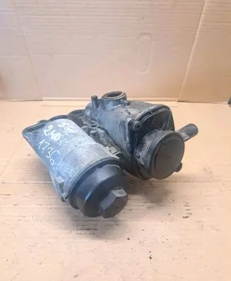 Volvo XC90 Oil filter mounting bracket 30677920