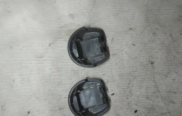 Volkswagen Sharan Seat belt trim 6n0857719