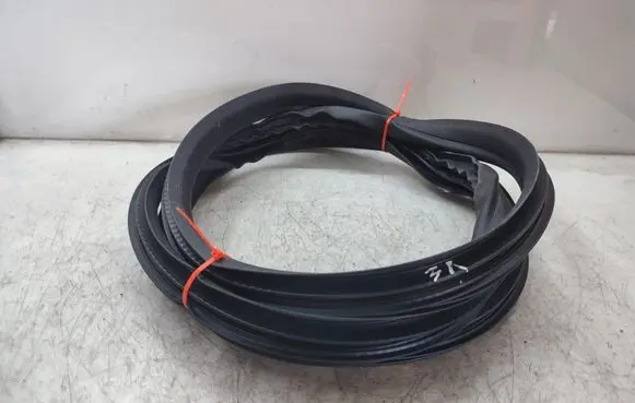 Ford Ecosport Rear door rubber seal (on body) GN15N24754CB