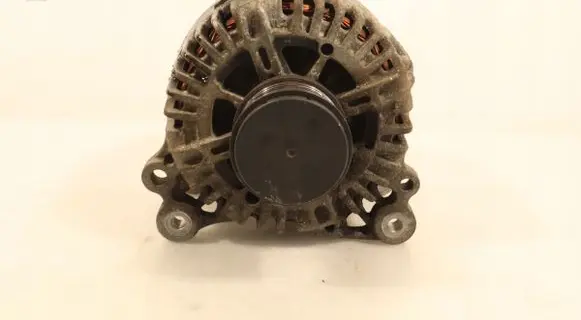 Skoda Octavia Mk2 (1Z) Generator/alternator 06F903023C