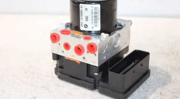 BMW 3 E90 E91 ABS Pump 34516775386 34526775387