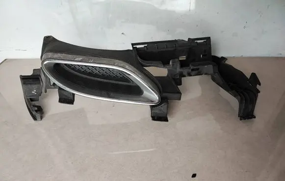 Mercedes-Benz GLC C253 Muffler trim A2538854200 A2538857401