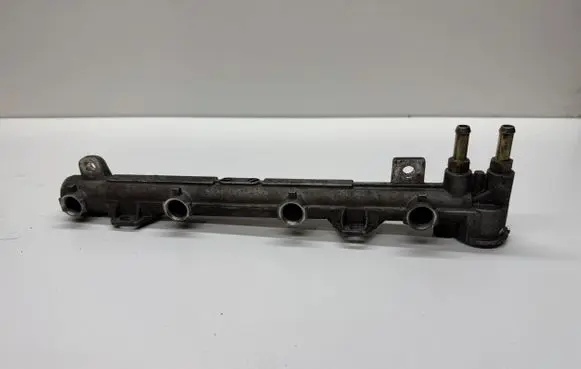 Volkswagen Polo III 6N 6N2 6NF Fuel main line pipe 036133319B