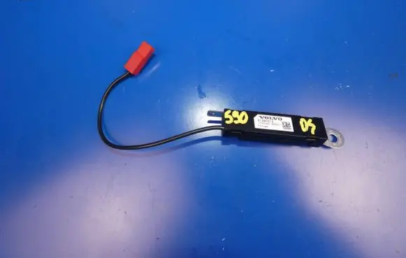 Volvo S90, V90 Aerial antenna amplifier 31384312 17W063 17W063AD01