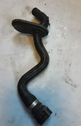 Engine coolant pipe/hose