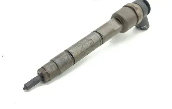 Fuel injector