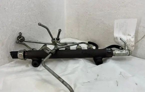 Opel Insignia A Fuel main line pipe 55490702