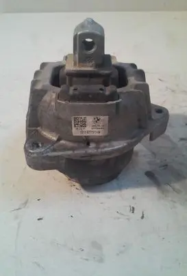 BMW 5 F10 F11 Engine mount bracket 6777371